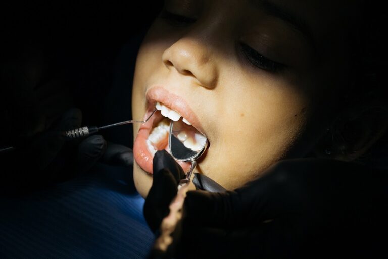 Jak przekonać dziecko do dentysty?