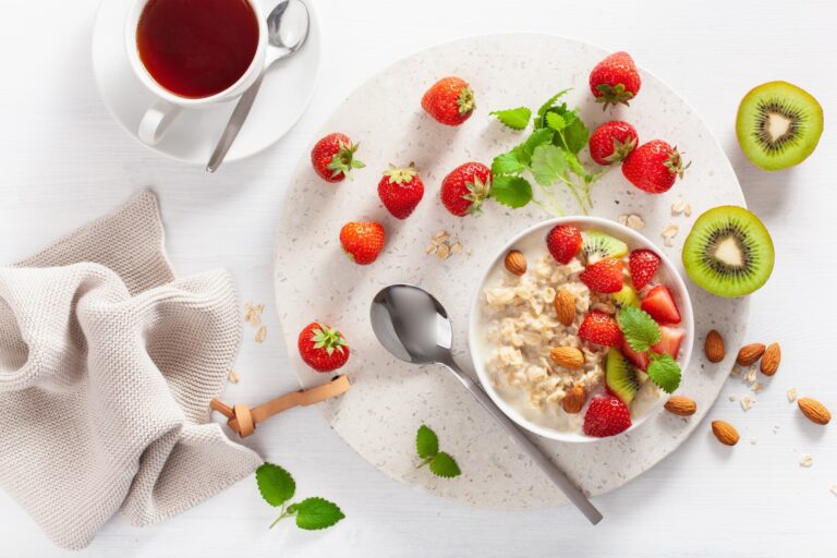 Czy owsianka jest zdrowa? 5 zalet jedzenia owsianki